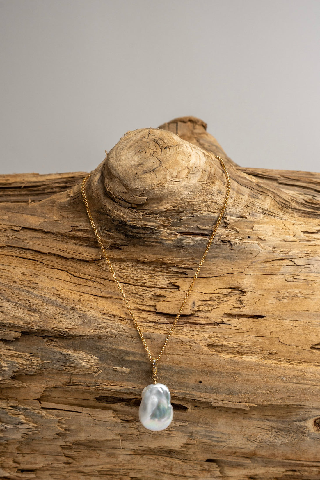 Beautiful Unique Large White Baroque Pearl Drop Necklace