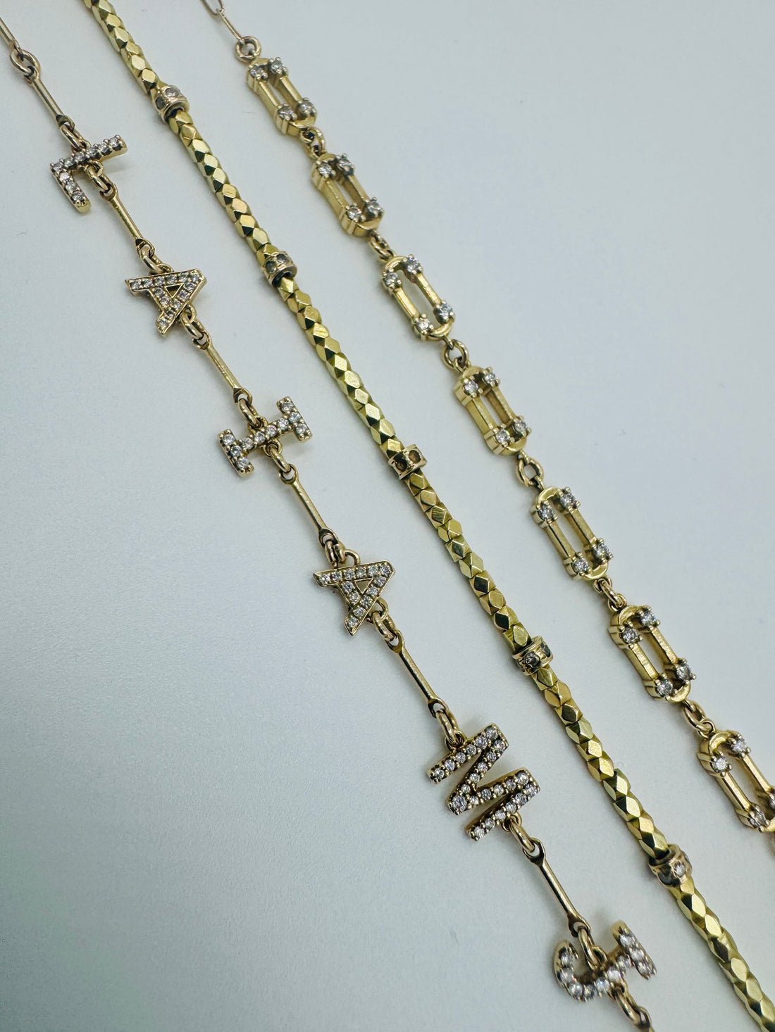 18 Kt Gold and Diamond Bracelet Collection