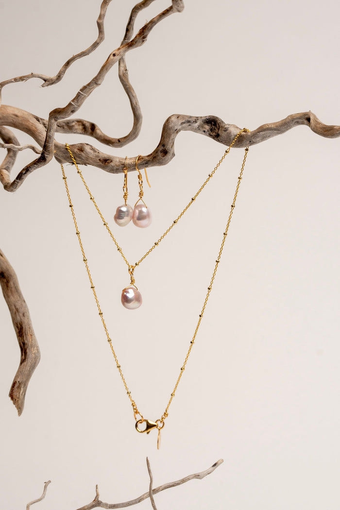 Beautiful Solitaire Pearl Set- Earrings and Necklace