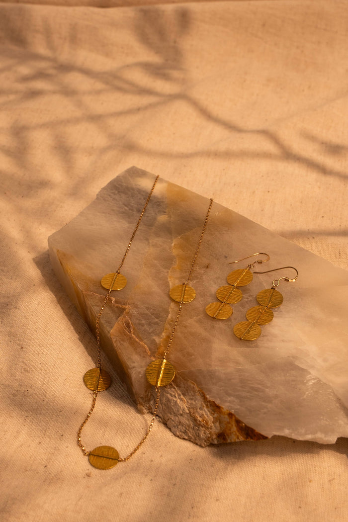 A Forever Pair of Earrings. 3 Column 18Kt Gold Disk Earrings