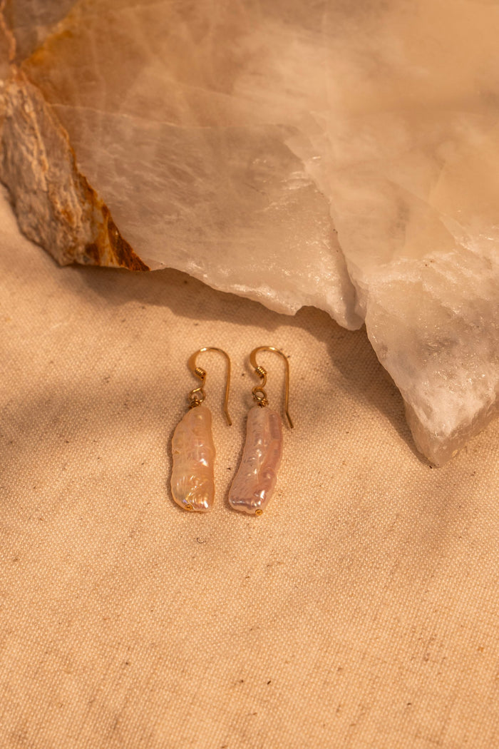 Biwa Pearl Drops on Simple Earwire