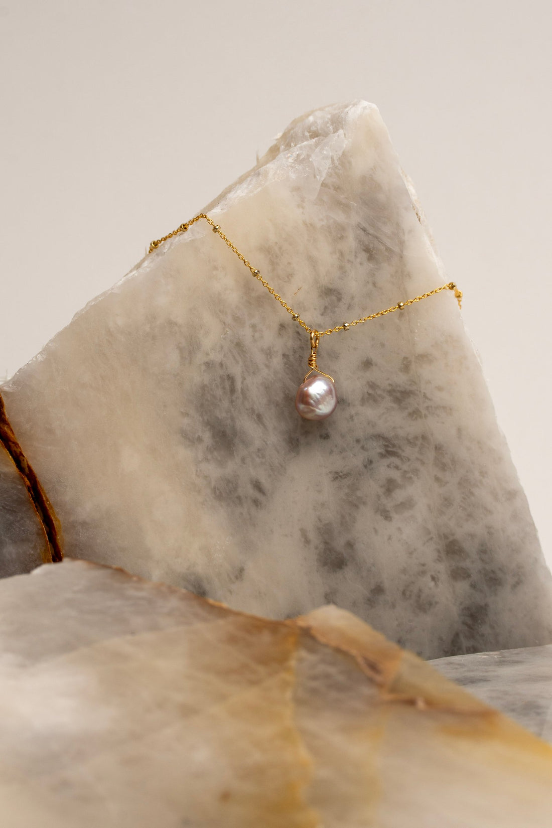 Solitaire Beautiful Baroque Drop Necklace